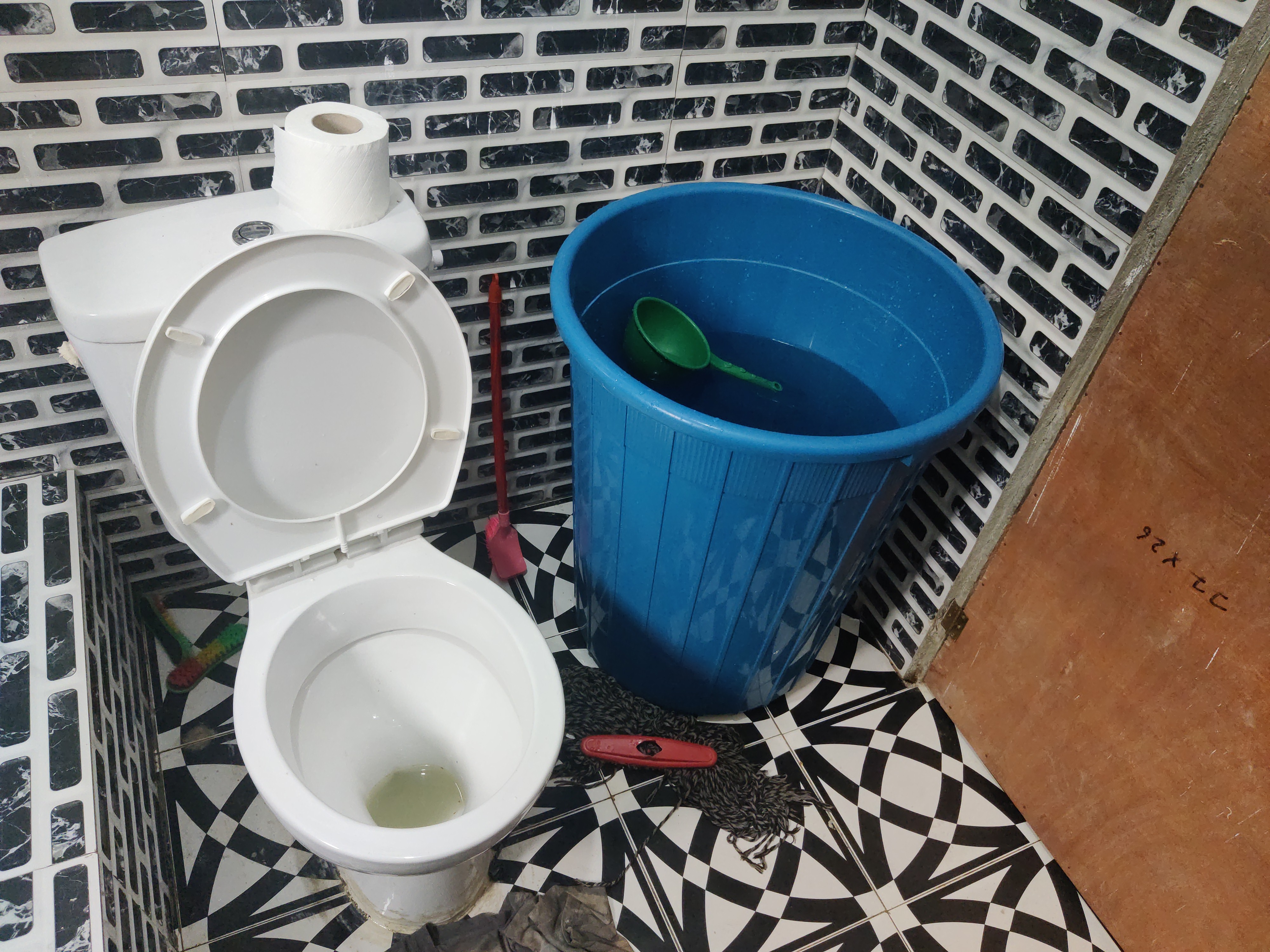 Jetro Office Toilet